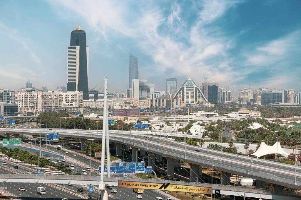 Appartement Chic 2 Bed Near Trade Centre With 5 Star Amenities à Dubaï Extérieur photo