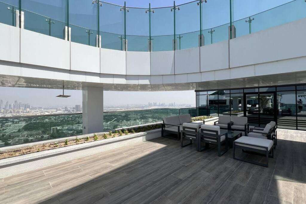 Appartement Chic 2 Bed Near Trade Centre With 5 Star Amenities à Dubaï Extérieur photo