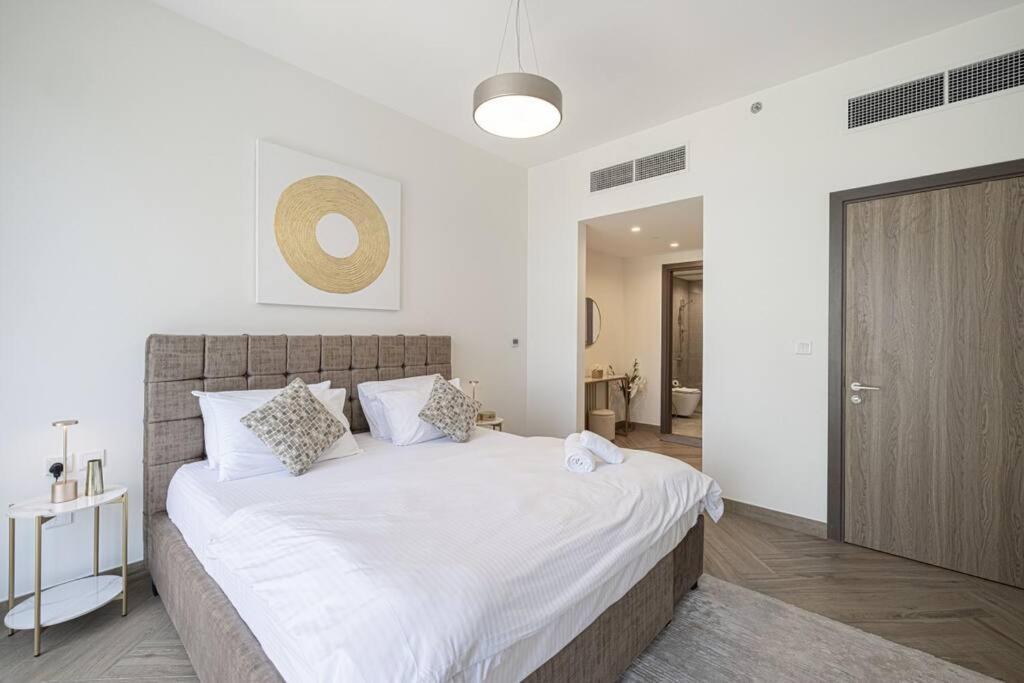 Appartement Chic 2 Bed Near Trade Centre With 5 Star Amenities à Dubaï Extérieur photo