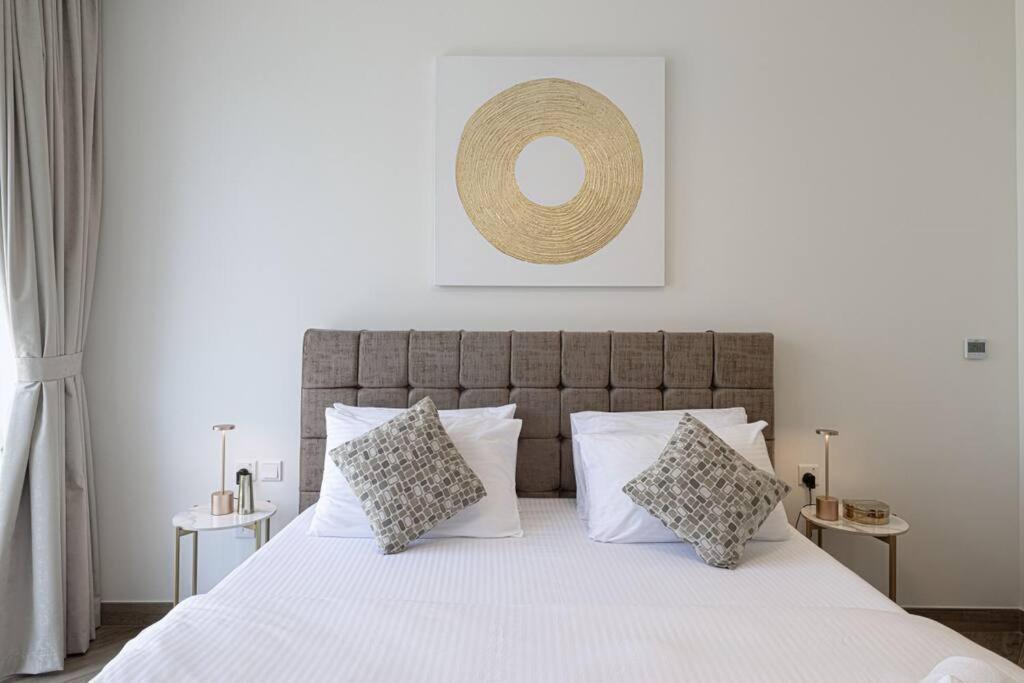 Appartement Chic 2 Bed Near Trade Centre With 5 Star Amenities à Dubaï Extérieur photo